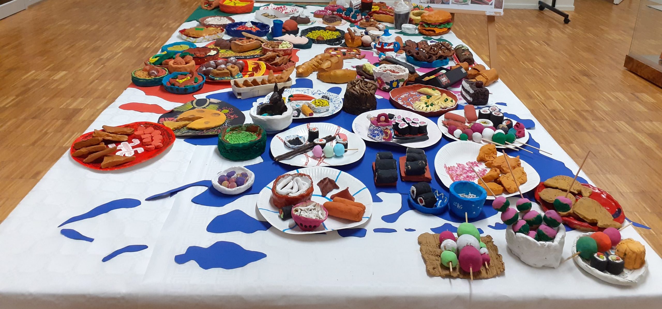Les quatre continents à table ! Une nouvelle installation à l’École européenne de Strasbourg