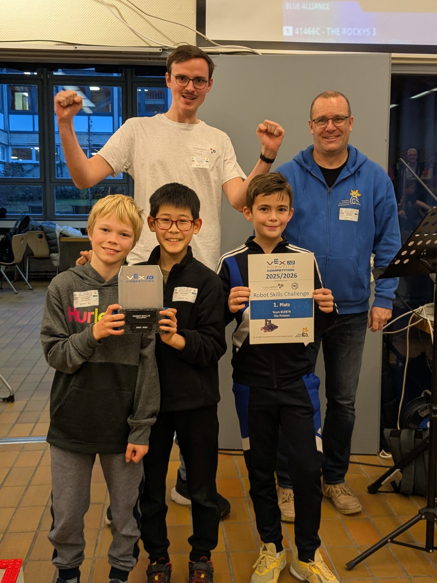 A First EES Robotic Team at a VEX IQ Competition