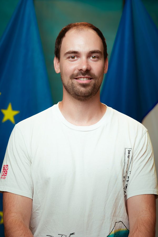 Adrian SALINAS-DUCHEMIN   Assistant d'éducation (sec)